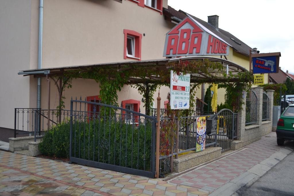 Liptovský Mikuláš 阿巴豪斯旅馆酒店 外观 照片