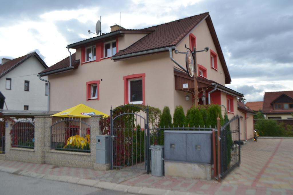 Liptovský Mikuláš 阿巴豪斯旅馆酒店 外观 照片